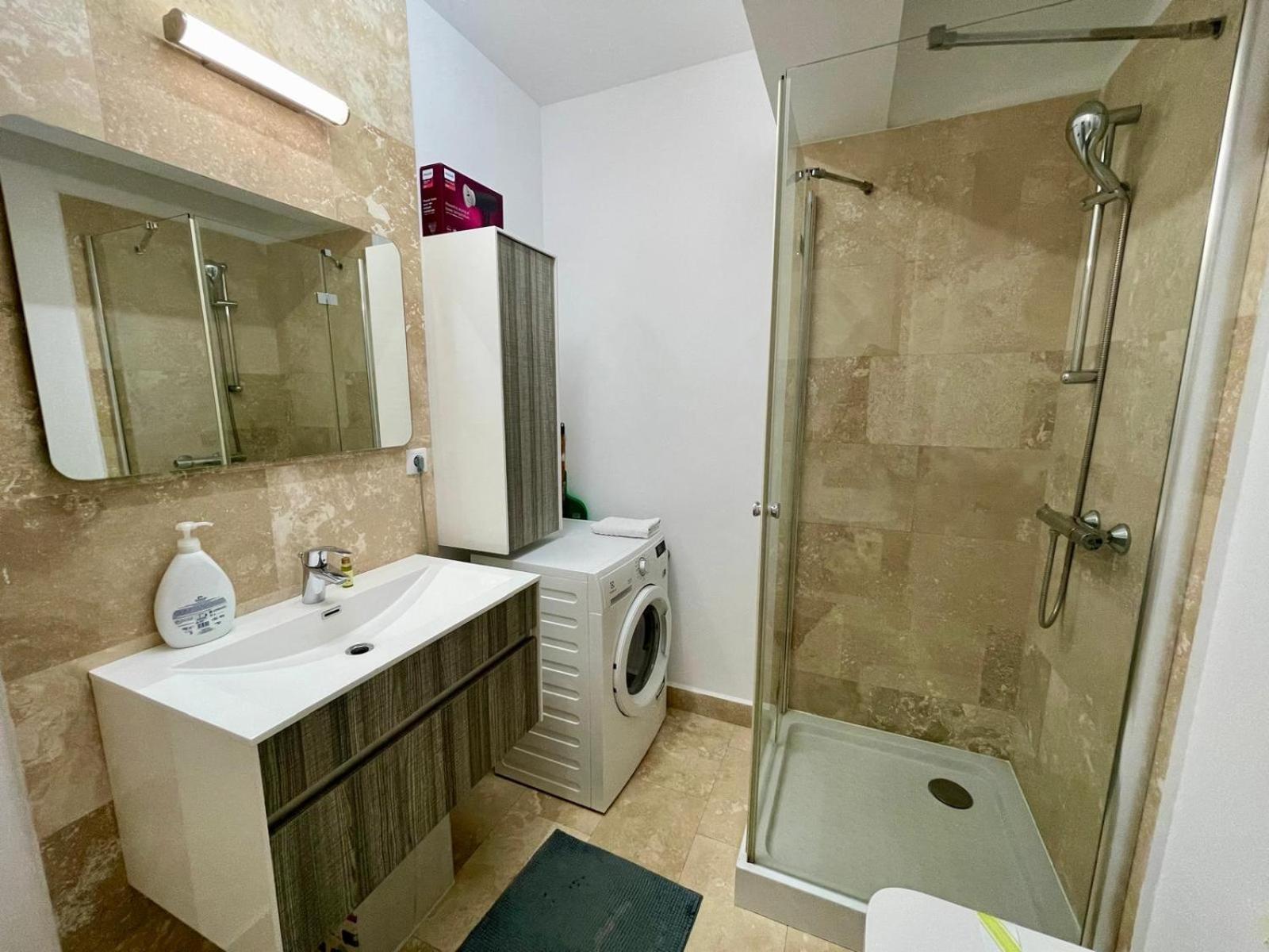 Yamaluxe Apartments - Between The Lakes - Close To Iulius Mall Cluj-Napoca Exterior foto