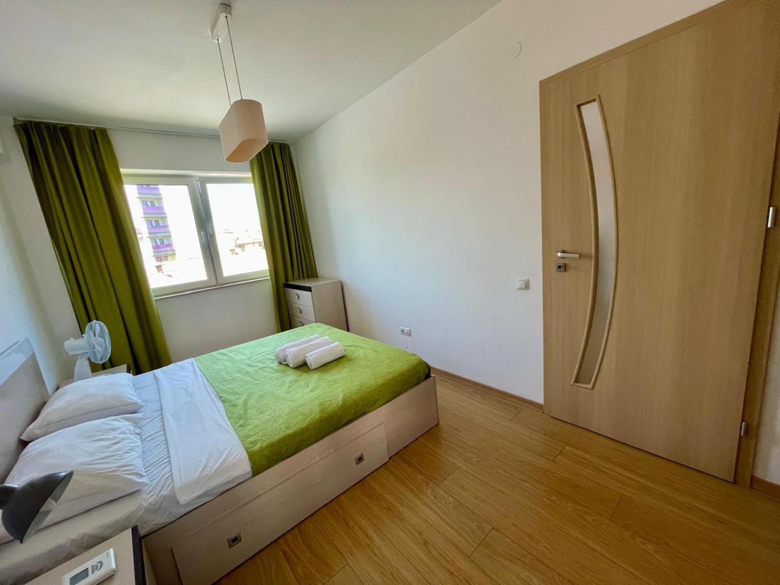 Yamaluxe Apartments - Between The Lakes - Close To Iulius Mall Cluj-Napoca Exterior foto